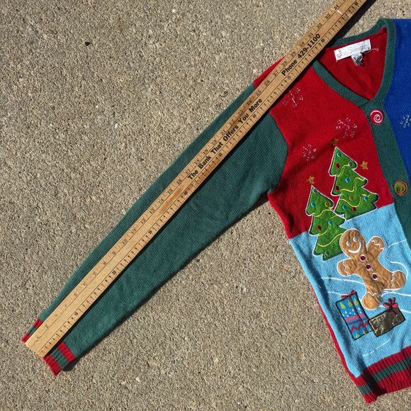 Y2K Jolly Sweaters Ugly Christmas Cardigan Gingerbread Man Scene SMALL - Picture 8 of 8